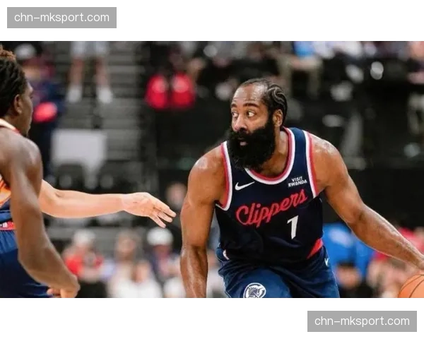 骑士2-0猛龙展现经验优势，哈登米切尔稳定发挥